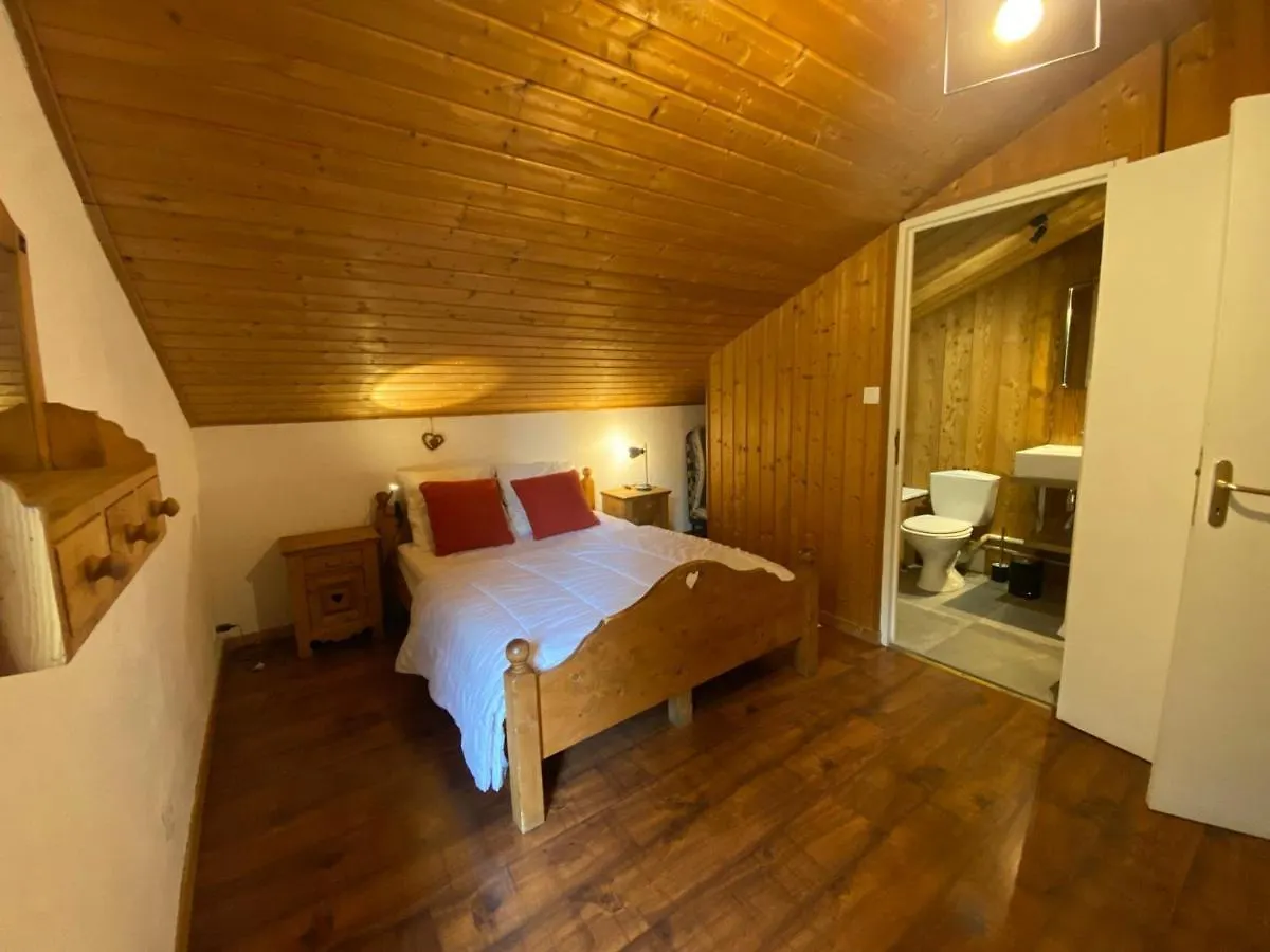 Chalet 6 Chambres Avec Jacuzzi Et Parking, La Tania - Fr-1-513-72